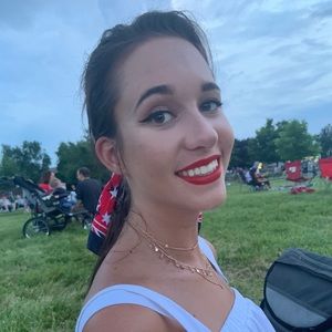 Meet your Posher, Allison